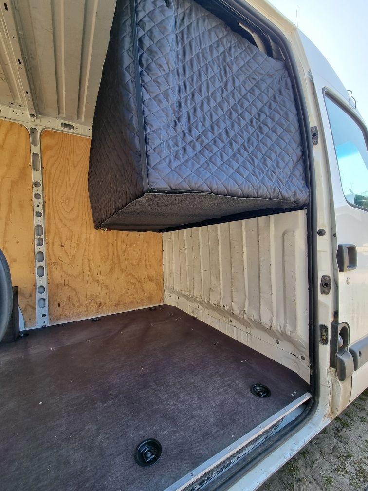 Łóżko do busa na ściane grodziową do busa Iveco Daily Ducato Boxer Mas
