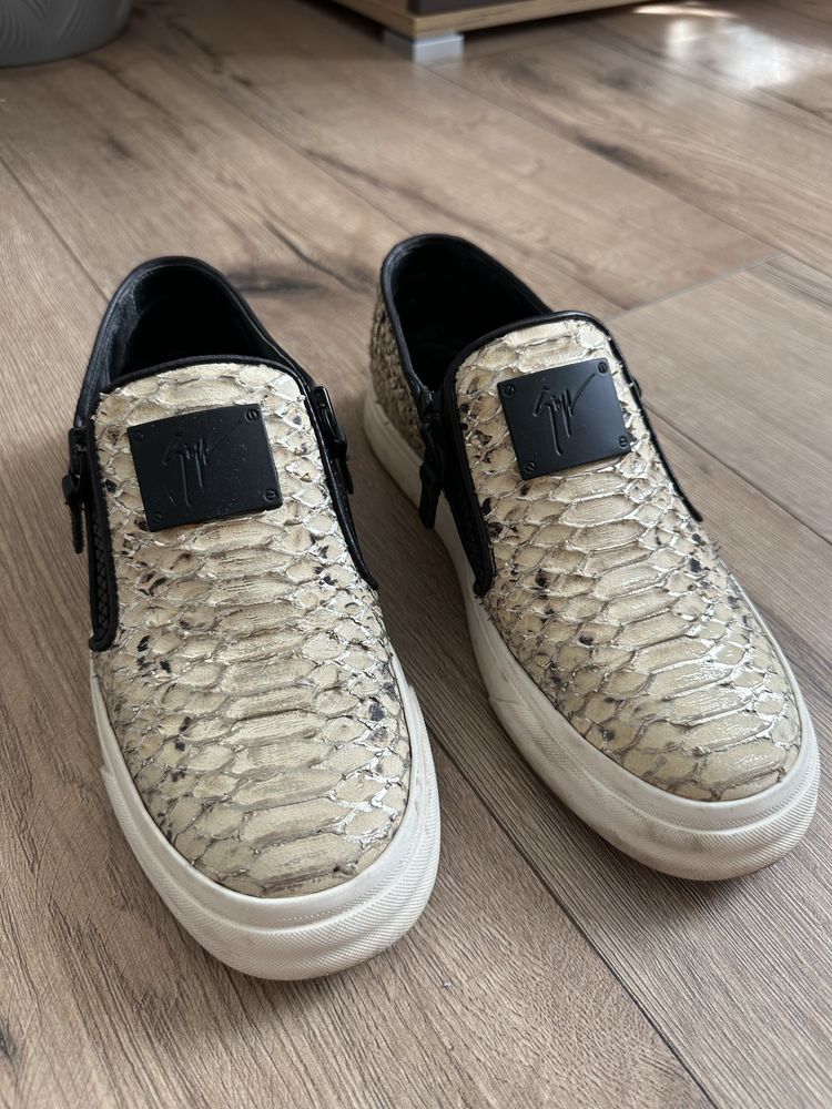 Сліпони шкіряні Giuseppe Zanotti Gail 38 розмір