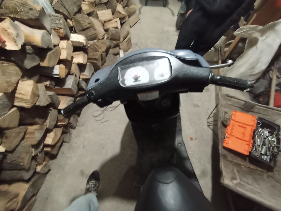 Продам SUZUKI лец 2