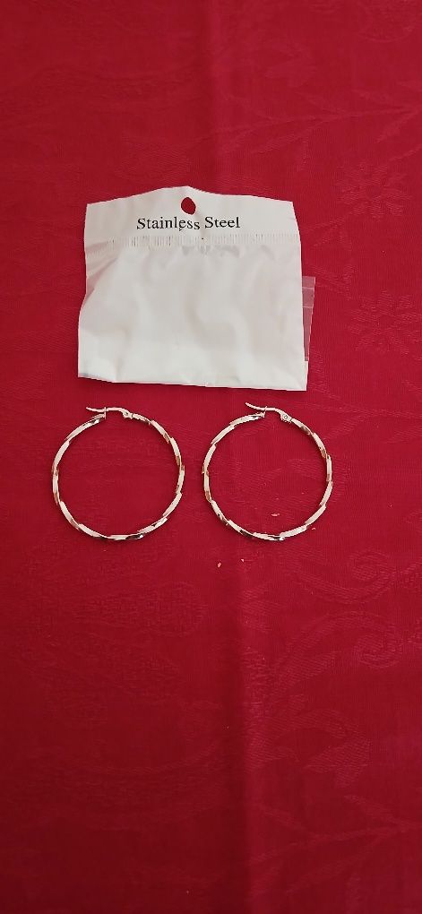 Argolas/brincos novas
