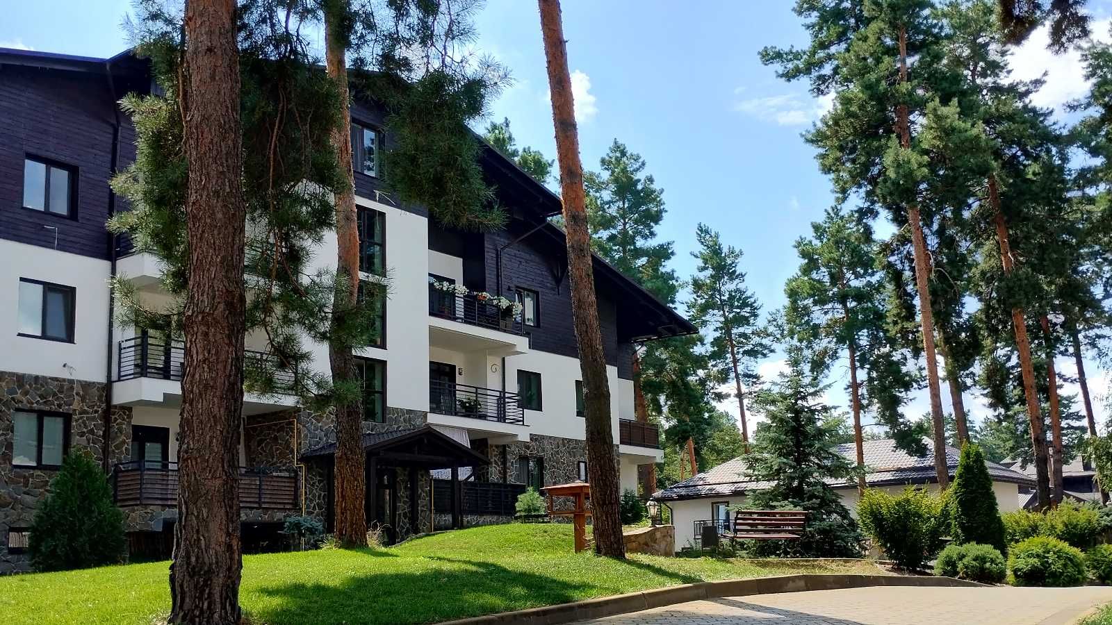 2-рівнева квартира з терасою в ЖК Альпійське містечко/Desna Residence
