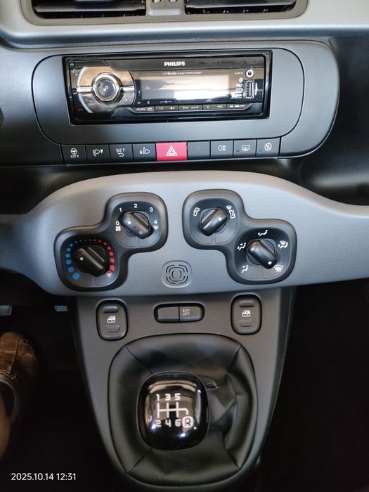 Fiat Panda Hybride como novo