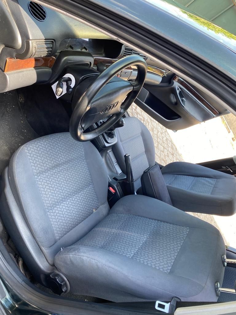 Audi A4 Avant 1.8 gasolina