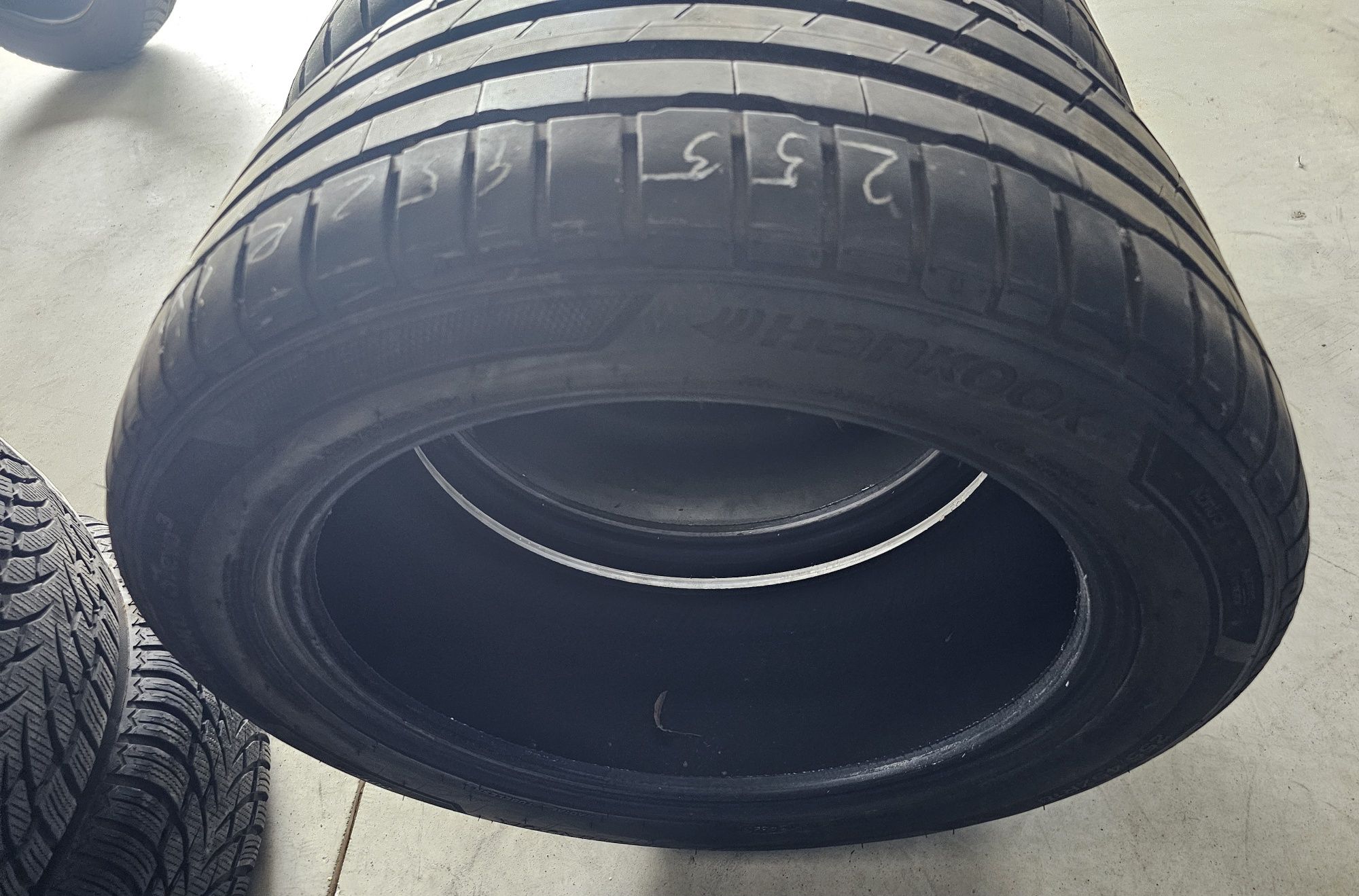 255/45ZR18 Hankook Ventus S1 Evo 3 Lato