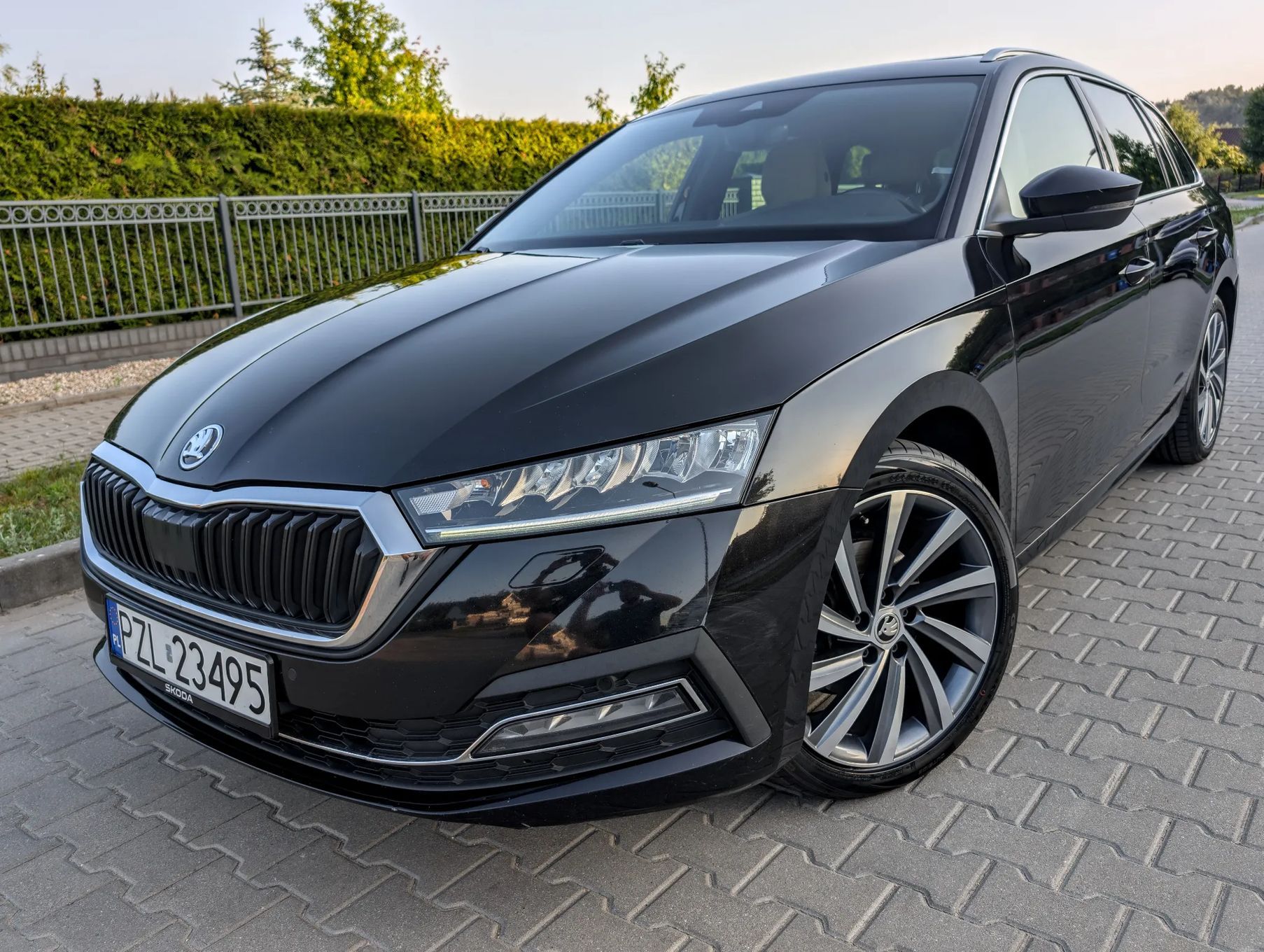 Skoda Octavia Style 2.0 TDI 150KM, DSG, LED, panorama, ambient, ACC, Bliss, hak