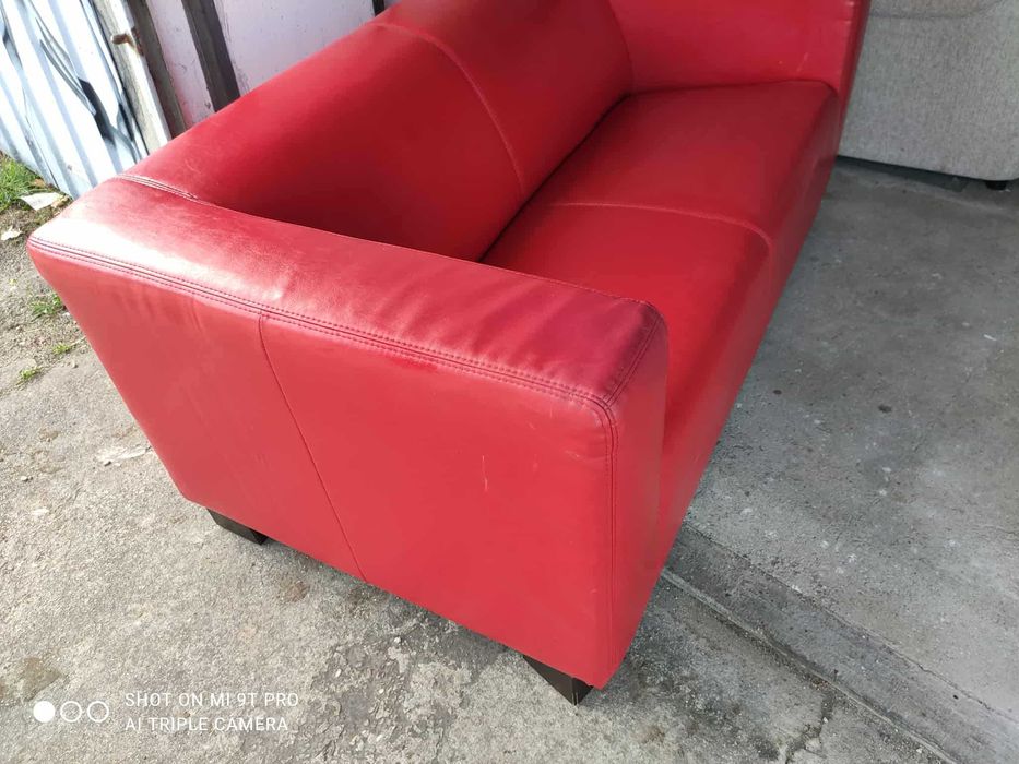 Sofa ze skóry kolor czerwony
