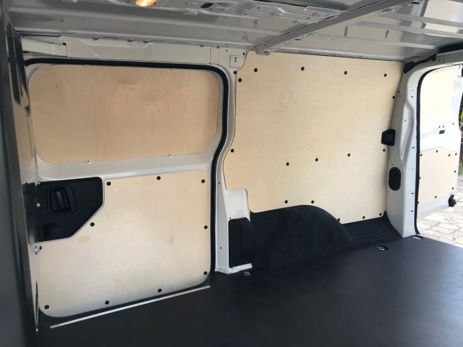 Zabudowa busa Jumpy Expert Proace Vivaro L3 - CNC