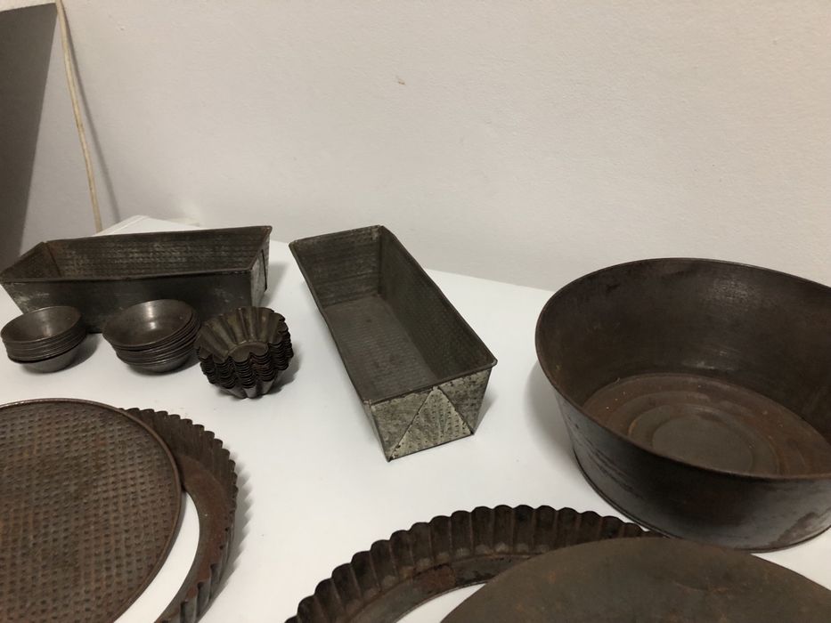 Formas de pastelaria em metal