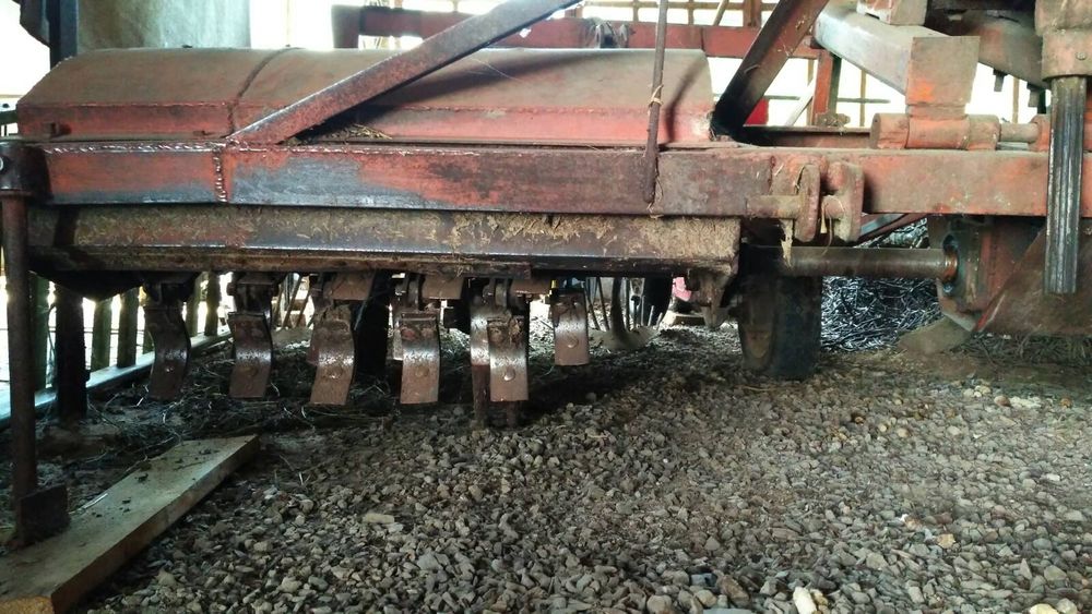 Січка. Мульчувач. Пристрій для подрібнення стебел культур різного роду