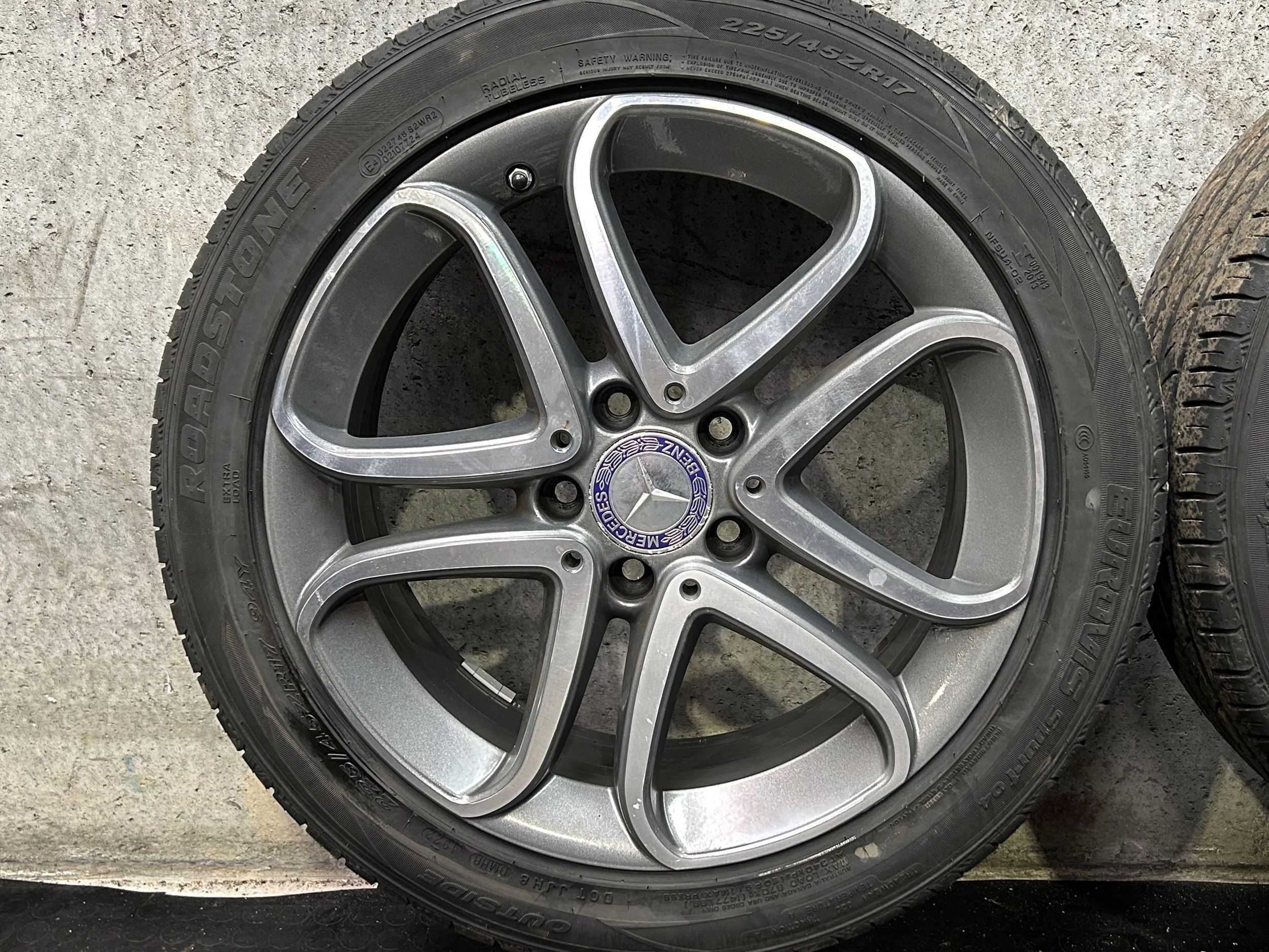 Jantes com pneus Mercedes Classe A (2015) (Furação: 5x112)
