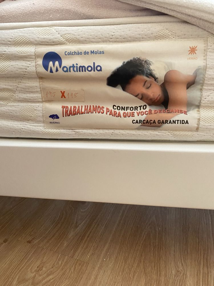 Cama de corpo e meio