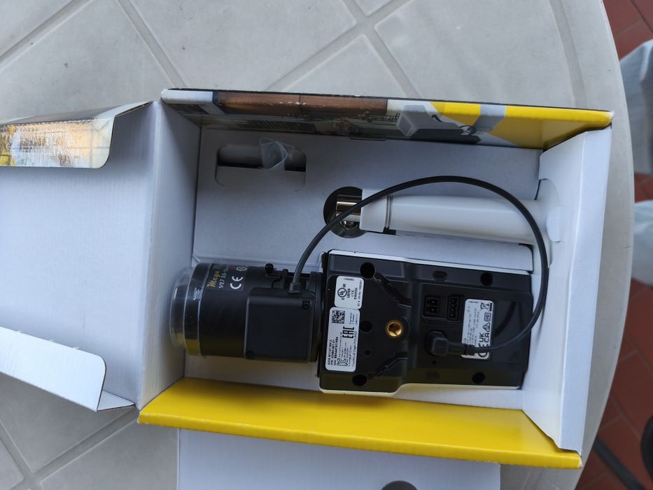 Câmera de vigilância AXIS M11