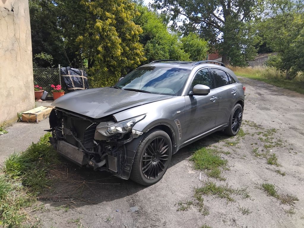 Infiniti QX70 3.0 Diesel części