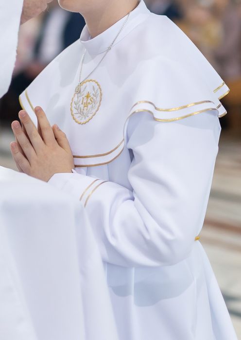 Alba komunijna długą chłopiec rozm. 158 + czarne spodnie