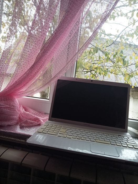 Продається ноут бук Sony