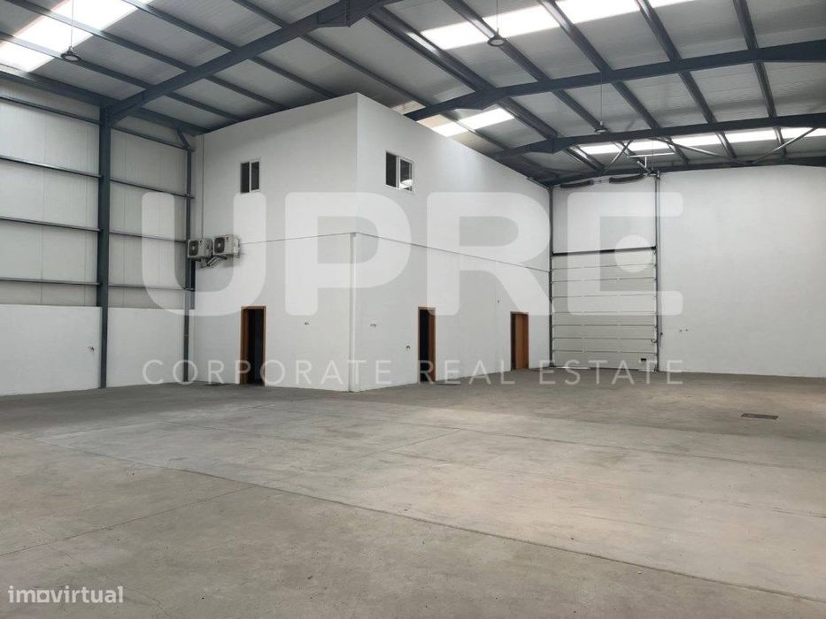 Armazém | Arrenda | Vdc -Aveleda (A28)