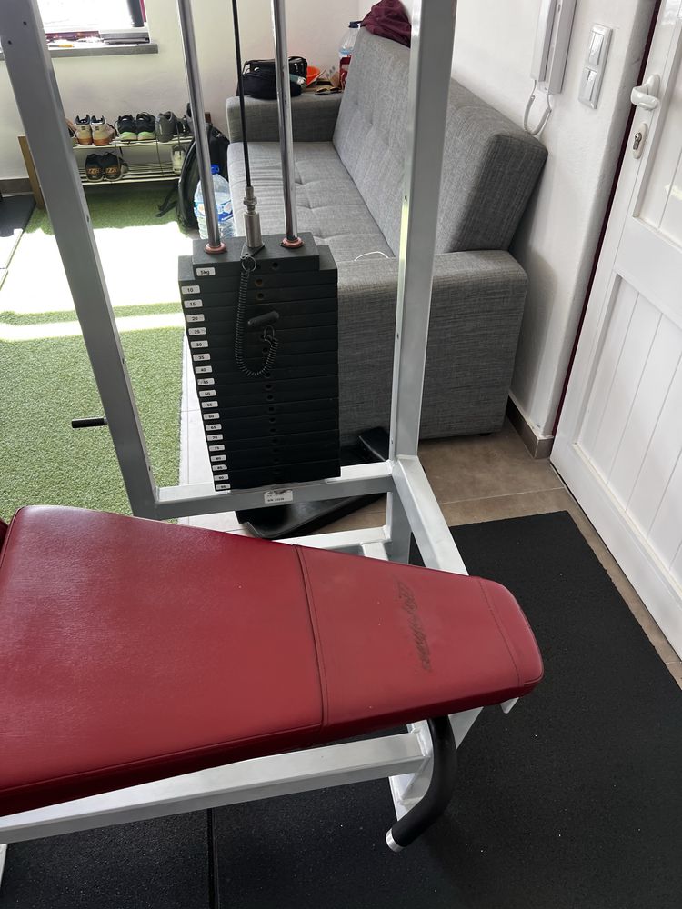 Life fitness pro1 lying leg curl
