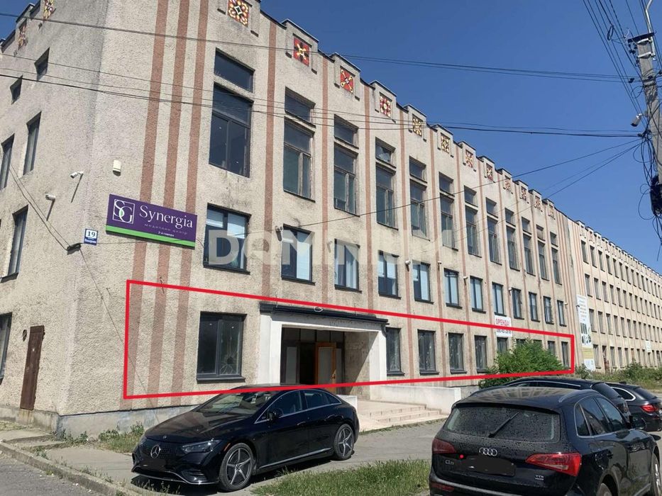 Оренда.Торгово-Виробниче приміщення м.Виноградів