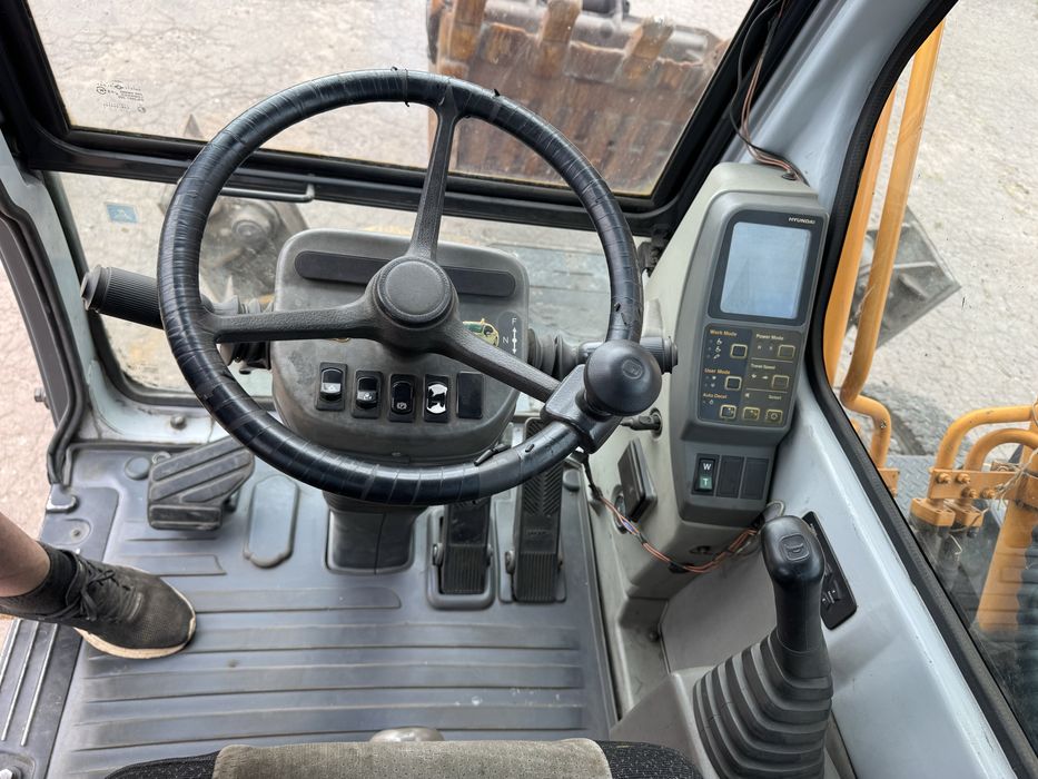 Экскаватор  Hyundai R 200-W7 2008