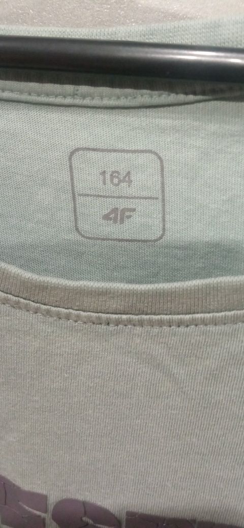 T-shirt oliwkowy 4F 164