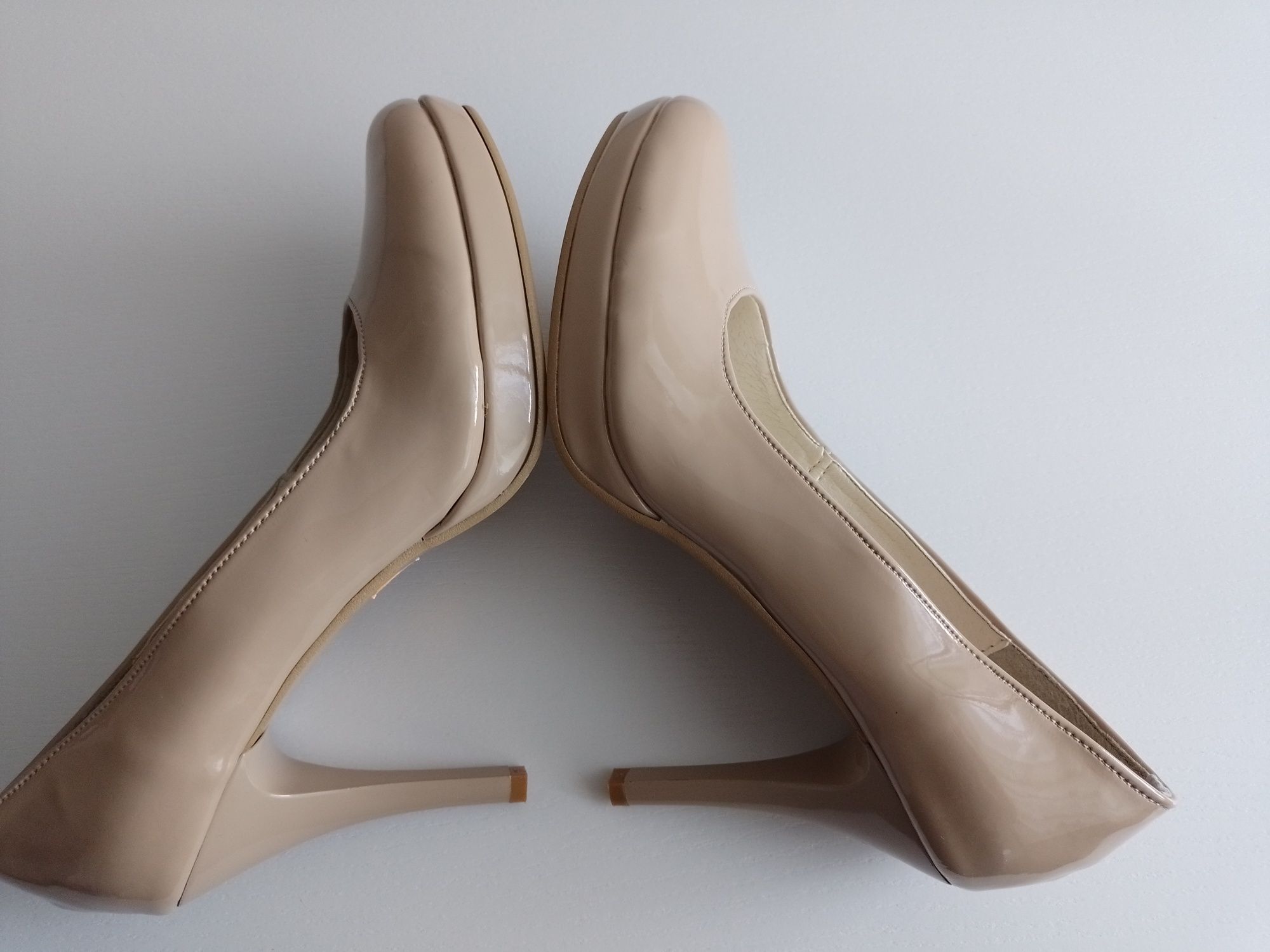 Buty na wysokim obcasie