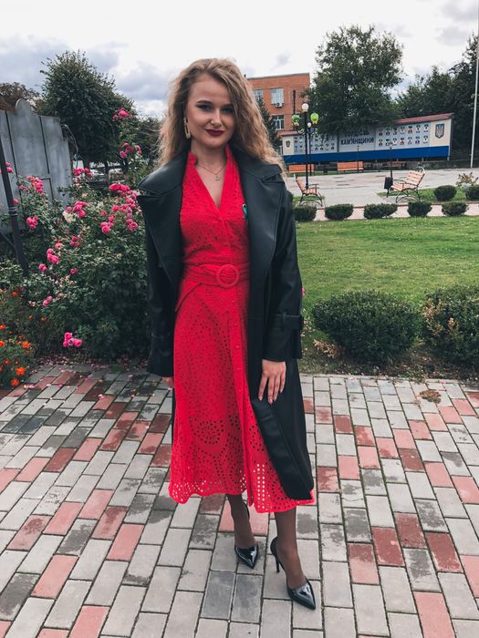 Червона сукня з прошви Gepur розмір S