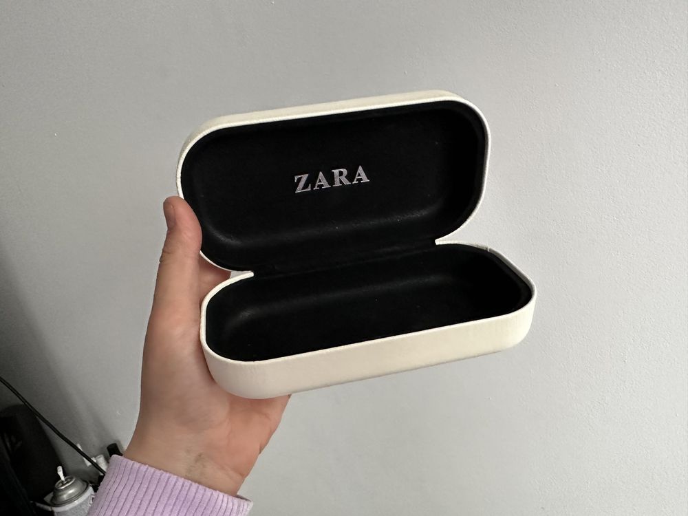 markowe etui na okulary ZARA