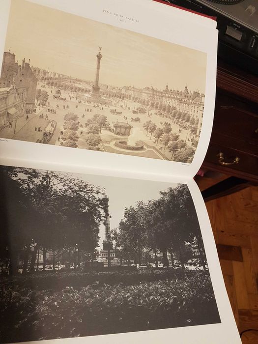 Livro Paris A Travers Les Ages
