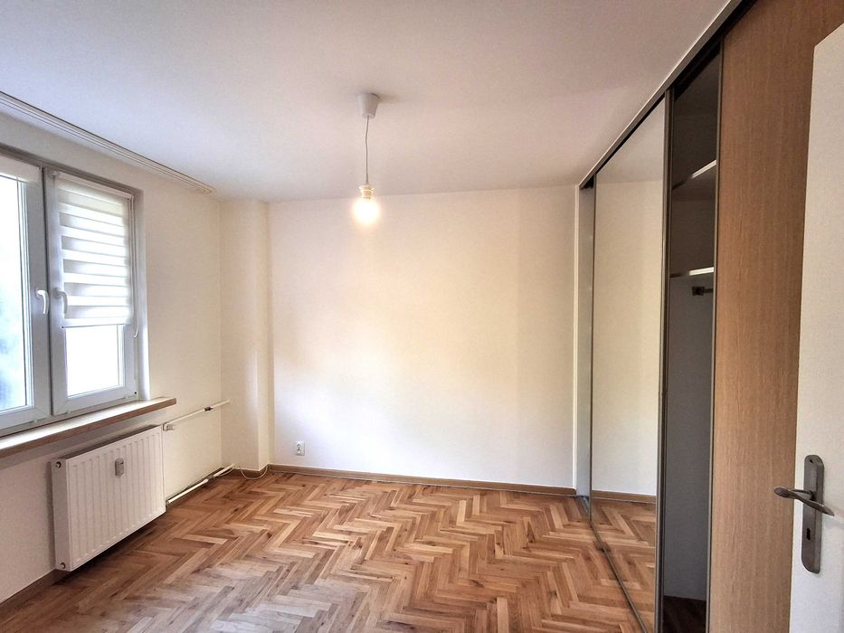 Piękny apartament 4-pok.+ kuchnia. Duży taras. ul. Majora. 1 piętro