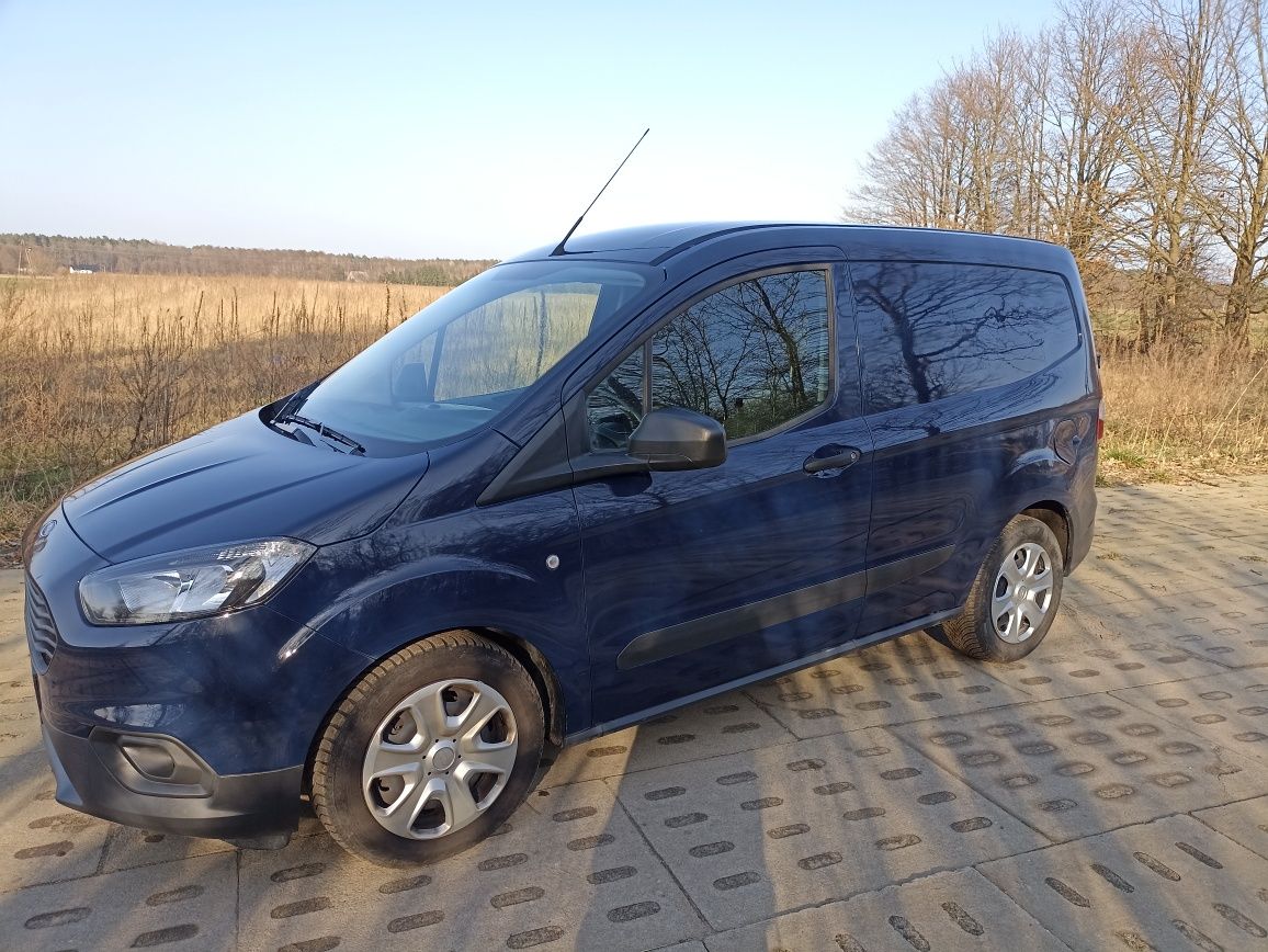 Ford transit courier