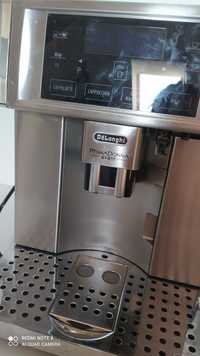 Ekspres do kawy Delonghi primadonna