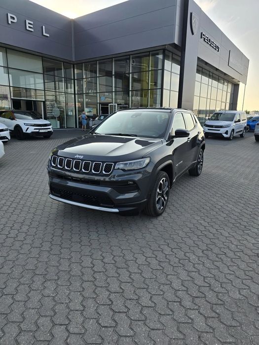 Jeep Compass Altitude, 2025