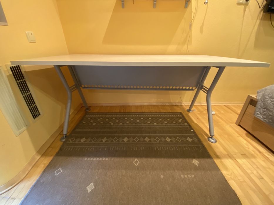 Стіл офісний