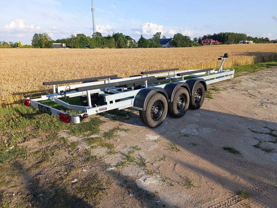 Przyczepa 5,5 t podłodziowa, jacht , motorówka , laweta