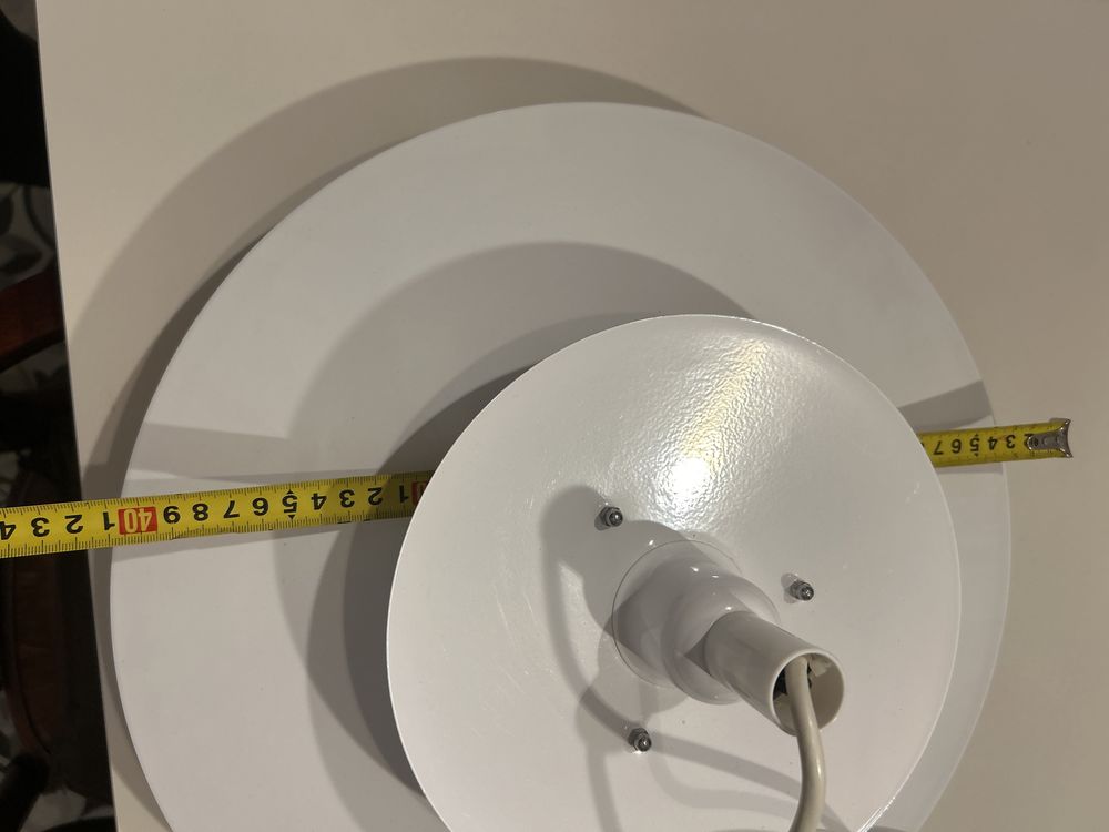 Piękna lampa UFO