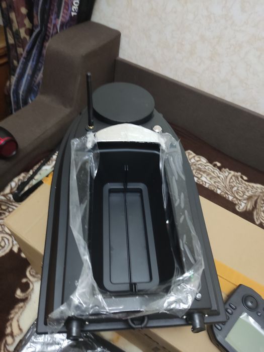 Продам Новий карповий кораблик V 30 з джипіерес