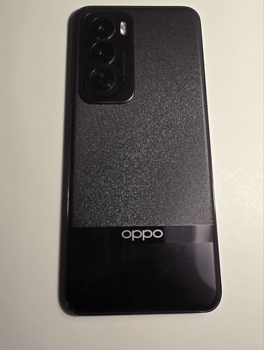 OPPO Reno 12 Pro com 12Gde ram e 512G memória