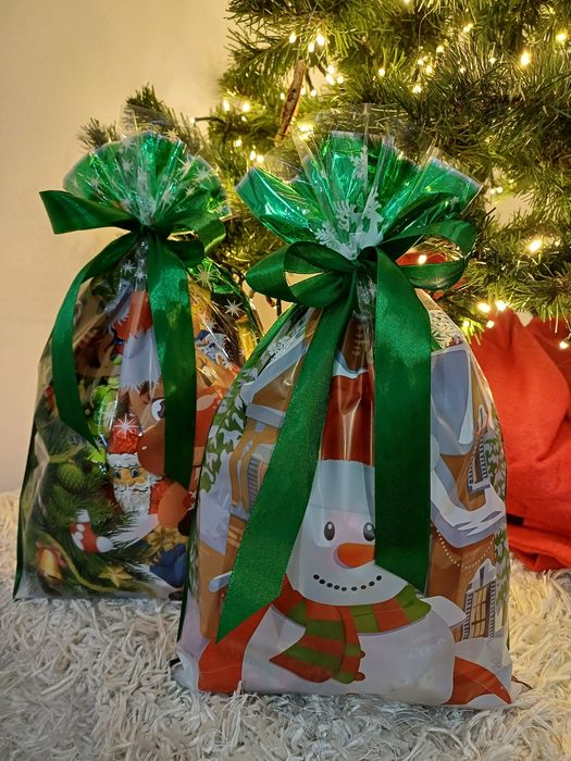 Paczki świąteczne/ na Mikołaja ze słodyczami i upominkiem 38zł