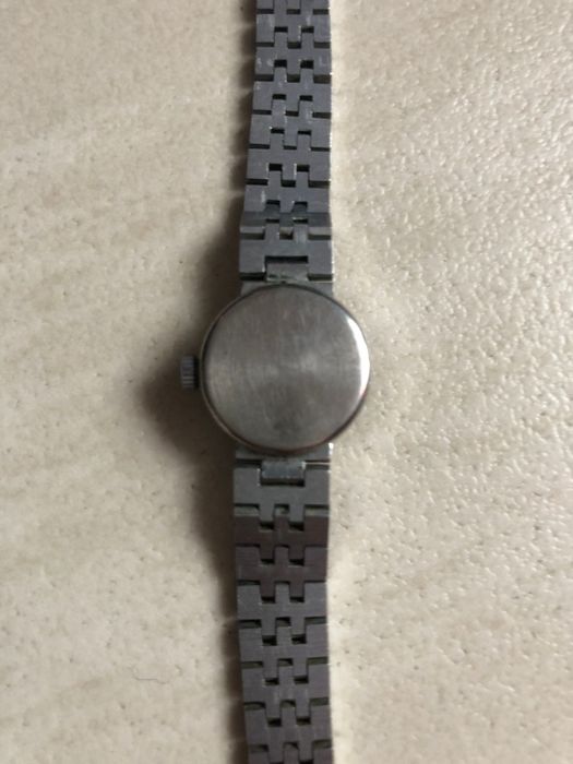 Zabytkowy zegarek damski radzieckiej marki Chaika