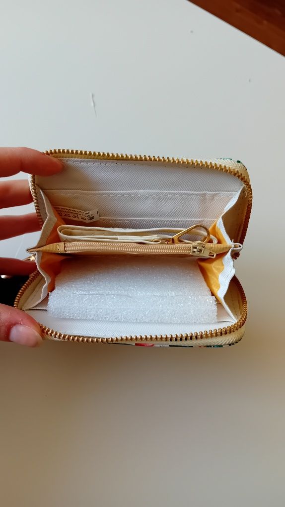 Nowy! Mini portfelik Flamingi wśrod kwiatów