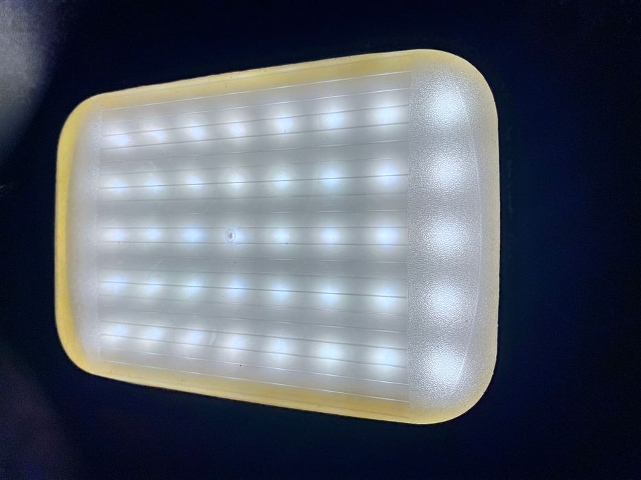 Lampa  budowlana.