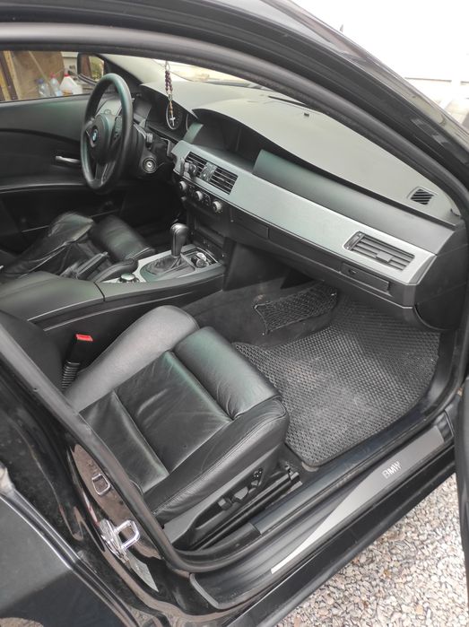 Продам бмв е 60 2003 року