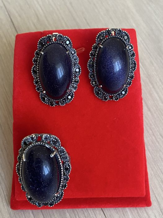 Серебряный комплект 925 пробы с авантюрином и цирконием