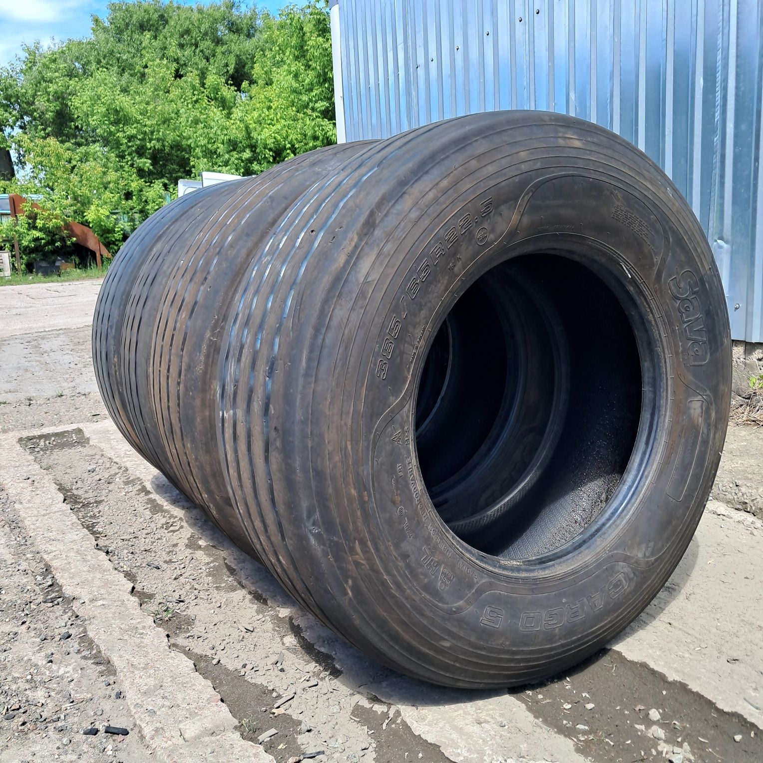 385/65R22,5 SAVA/Debica Шини бу