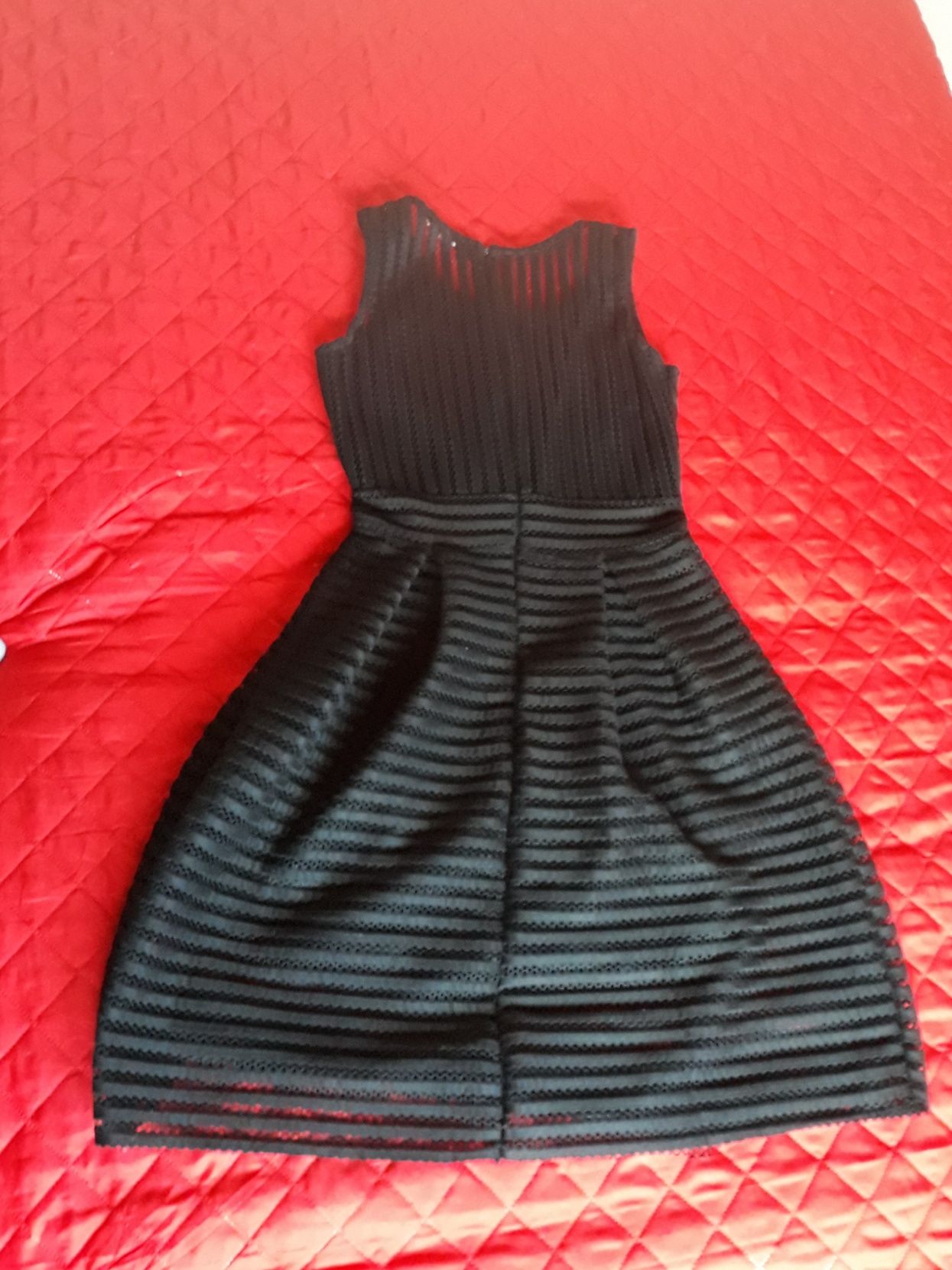 Sukienka czarna  bardzo ładna