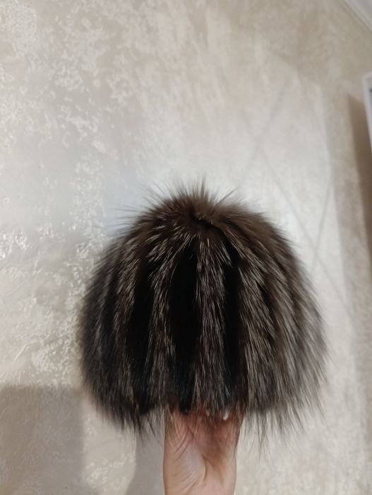Продам шапку натуральну