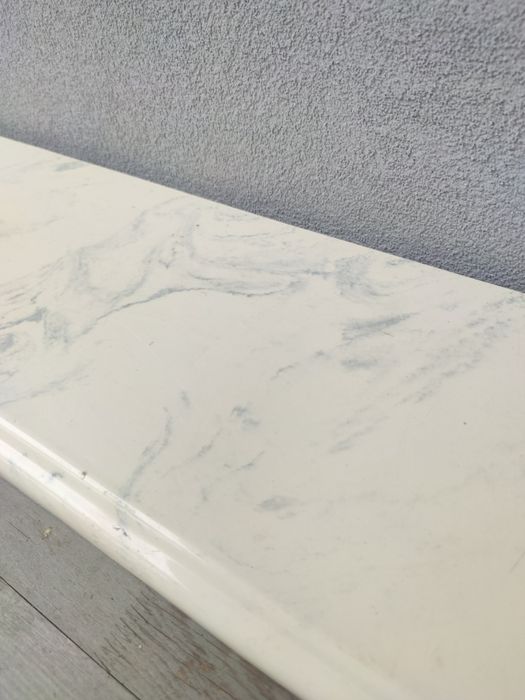 parapet cokół konglomerat marmurowy