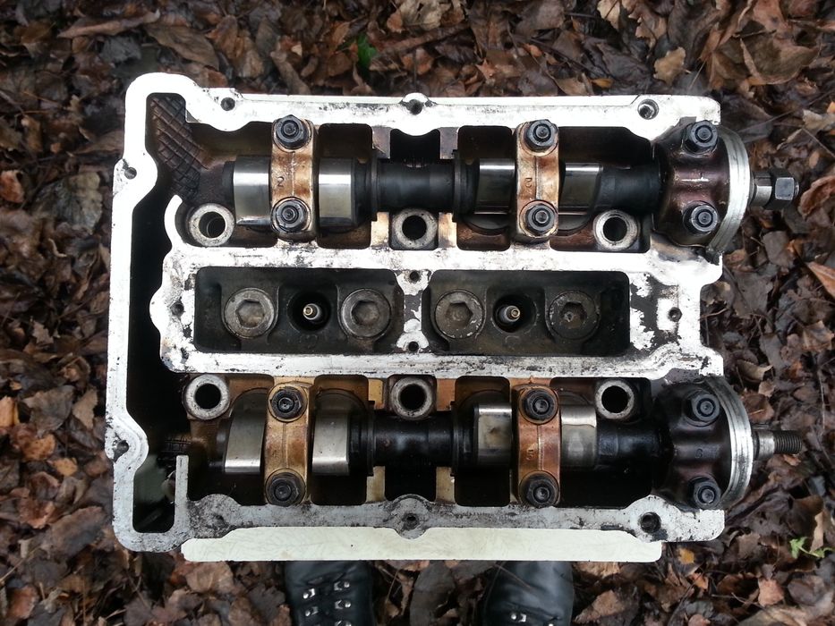 Продам головкі на альфа ромео 33 ,16v