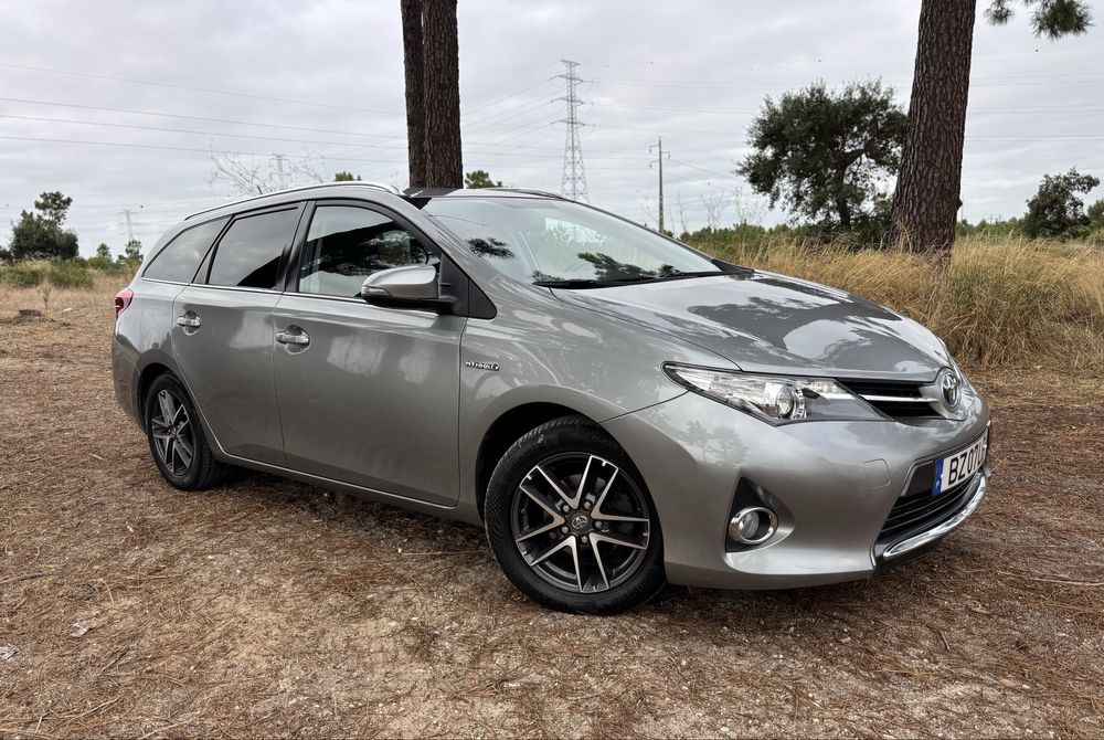 Toyota Auris Touring Sports 1.8 HSD Hibrido