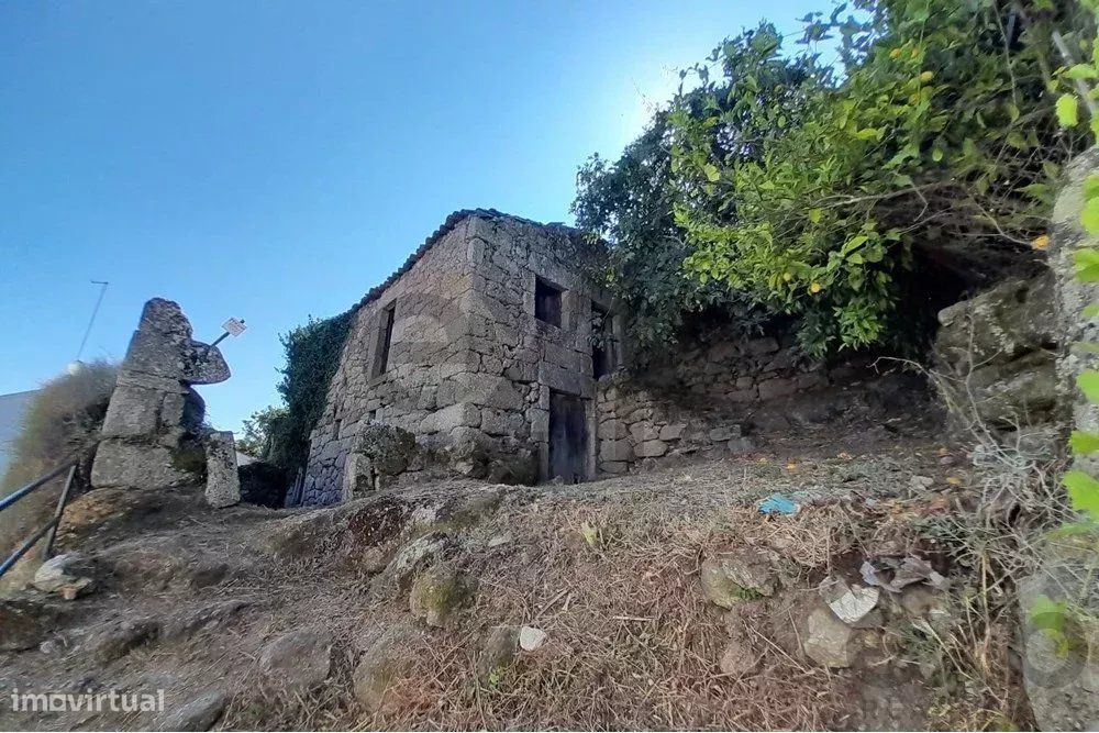 Moradia Isolada para reconstrução